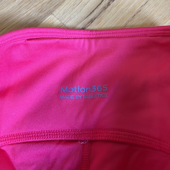 Fabletics Motion 365 Leggings - Picture 3 of 4